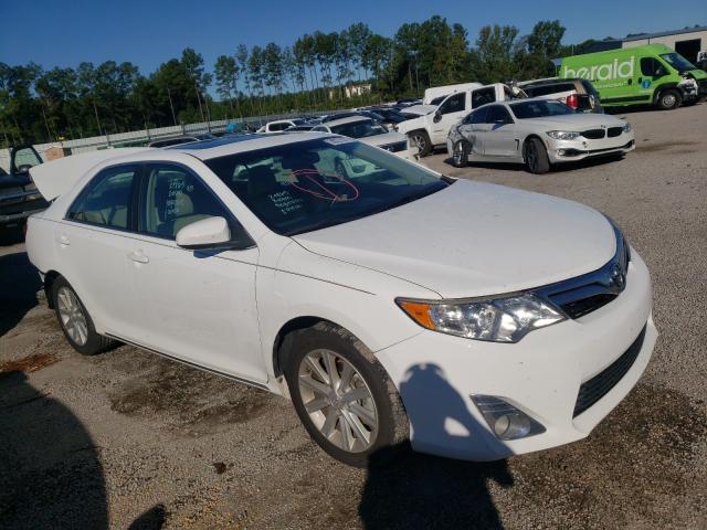Toyota Camry base (2012)