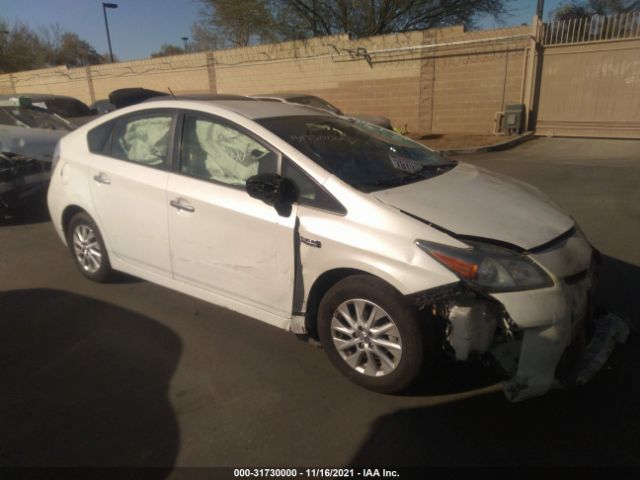 Toyota Prius plug-in (2013)