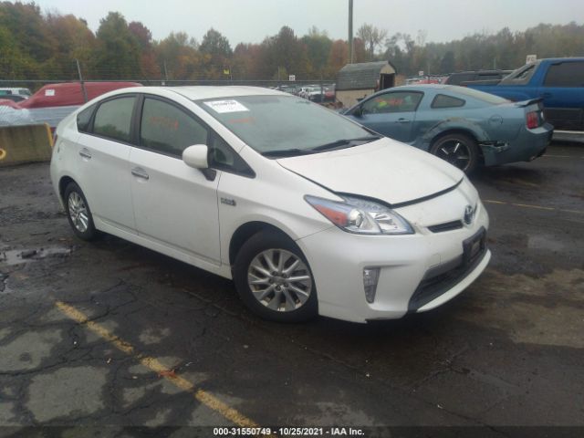 Toyota Prius plug-in (2015)