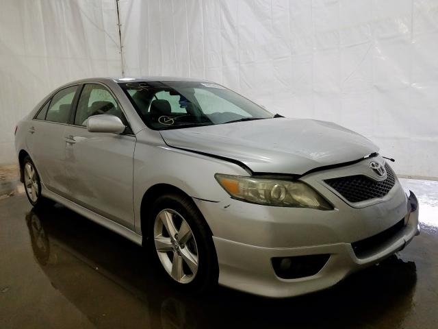 Toyota Camry base (2011)