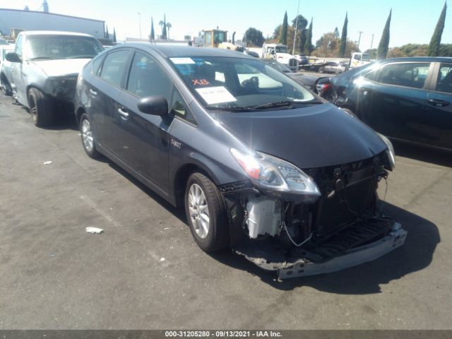 Toyota Prius plug-in (2014)