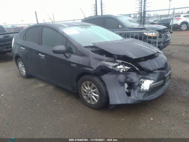 Toyota Prius plug-in (2014)