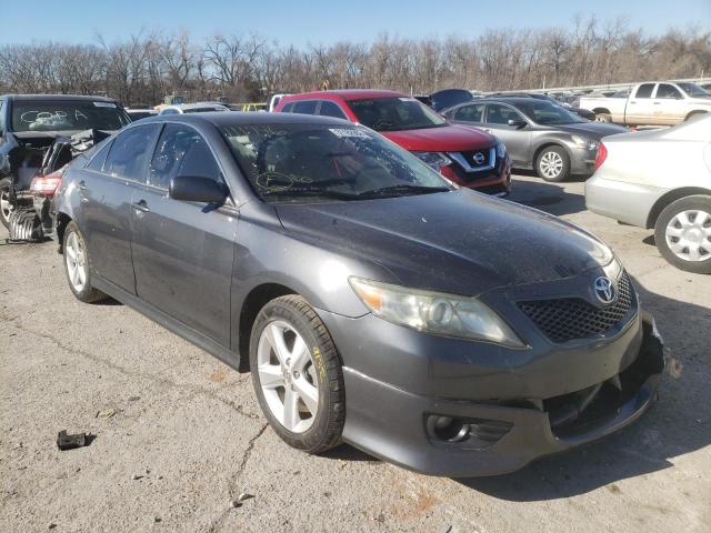 Toyota Camry base (2010)