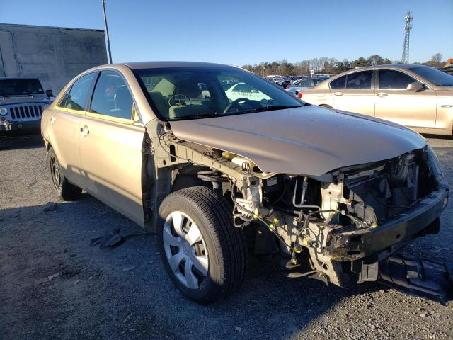 Toyota Camry base (2011)