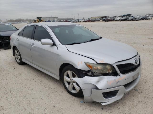 Toyota Camry base (2011)
