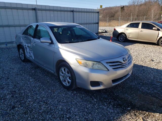 Toyota Camry base (2011)