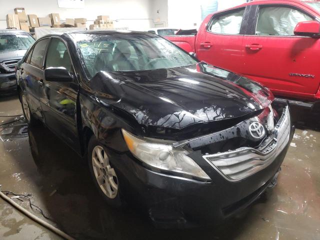 Toyota Camry base (2011)