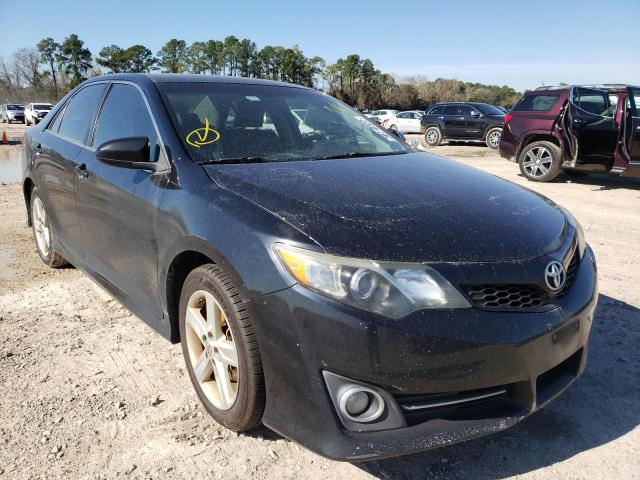 Toyota Camry base (2012)