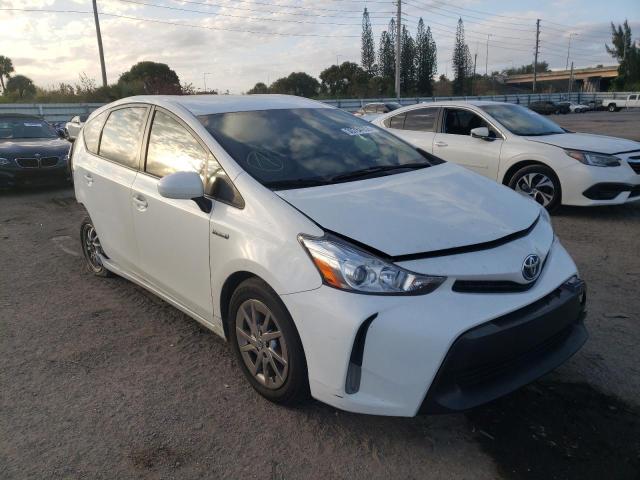 Toyota Prius v (2015)