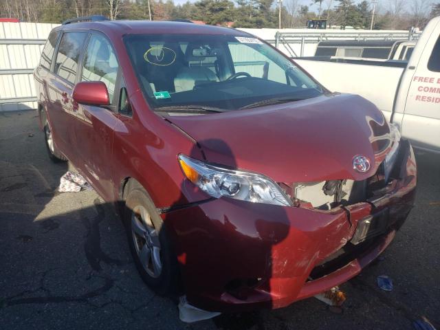 Toyota Sienna le (2015)