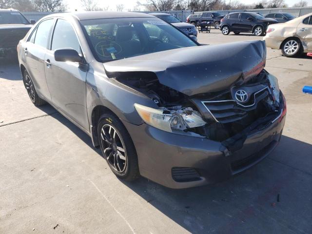 Toyota Camry base (2011)