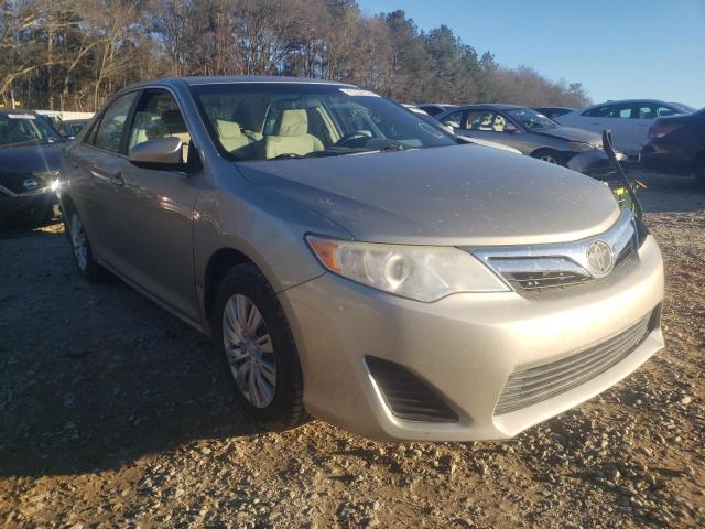 Toyota Camry l (2014)
