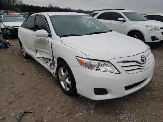 Toyota Camry base (2010)