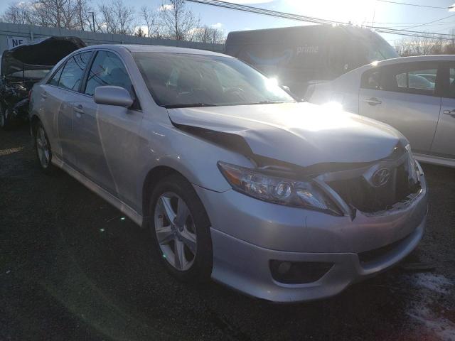 Toyota Camry base (2011)