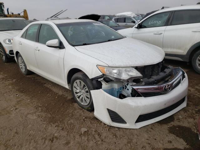 Toyota Camry base (2012)