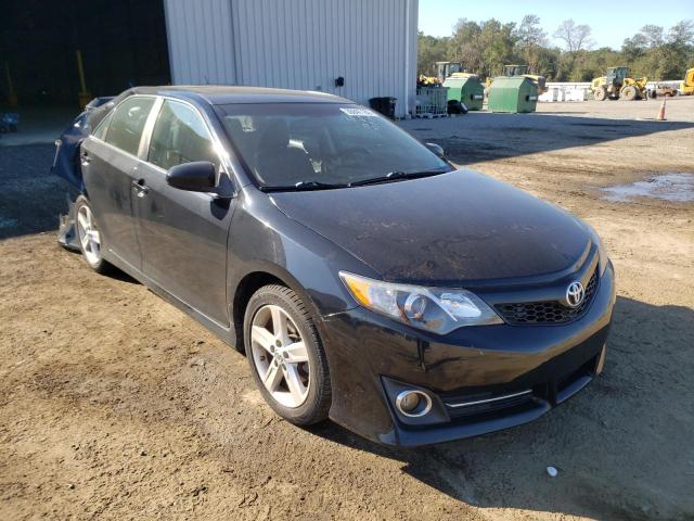 Toyota Camry (2014)
