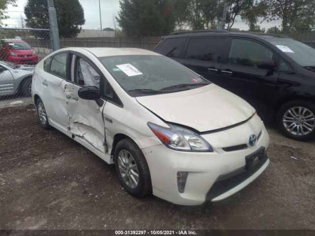 Toyota Prius plug-in (2014)