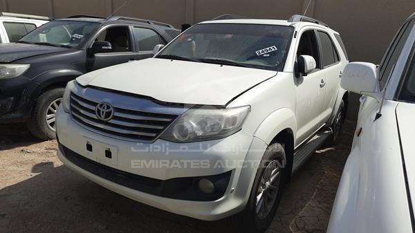Toyota Fortuner (2013)