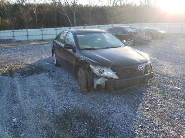 Toyota Camry base (2010)