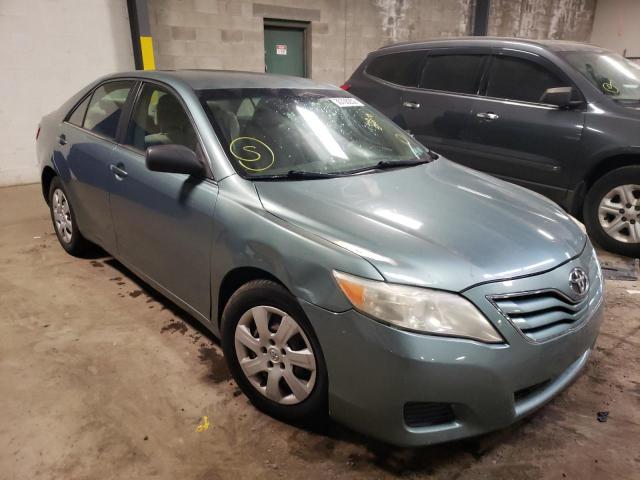 Toyota Camry base (2010)
