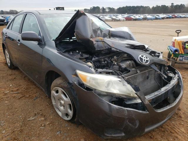 Toyota Camry base (2010)