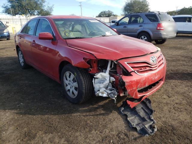Toyota Camry base (2011)