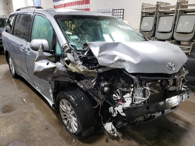 Toyota Sienna xle (2013)