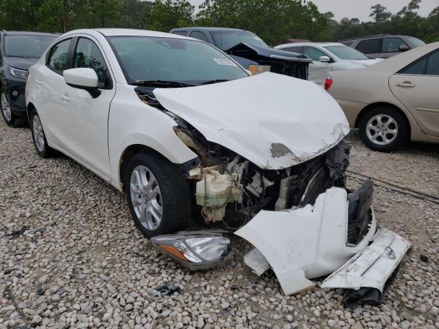 Toyota Scion ia (2016)