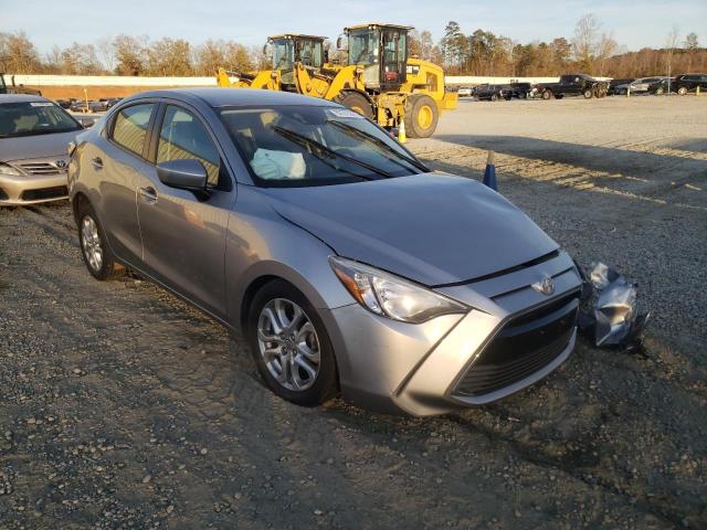 Toyota Scion ia (2016)