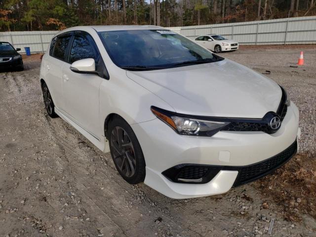 Toyota Scion im (2016)