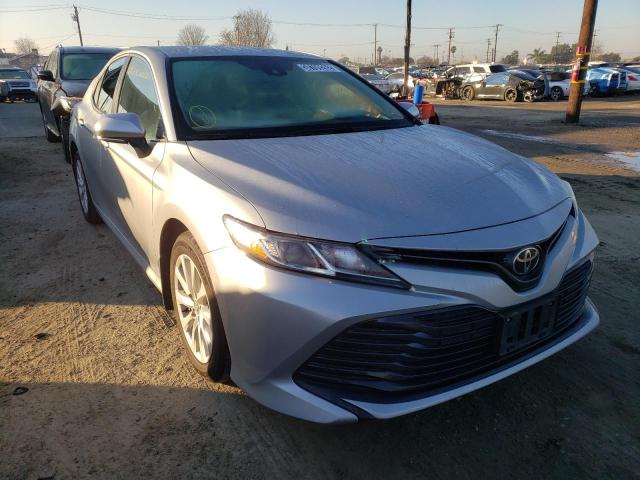 Toyota Camry le (2020)