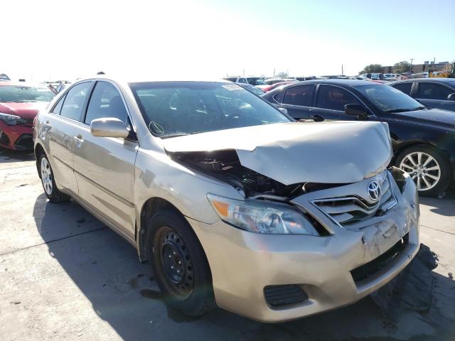 Toyota Camry base (2010)