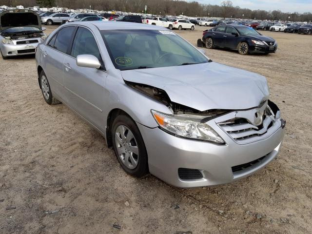 Toyota Camry base (2010)