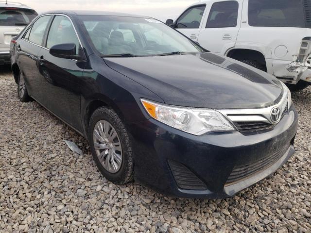 Toyota Camry base (2012)