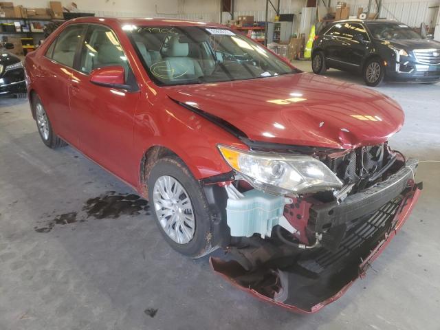 Toyota Camry base (2012)