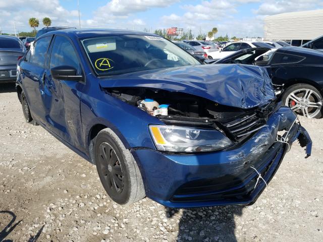 Volkswagen Jetta base (2015)