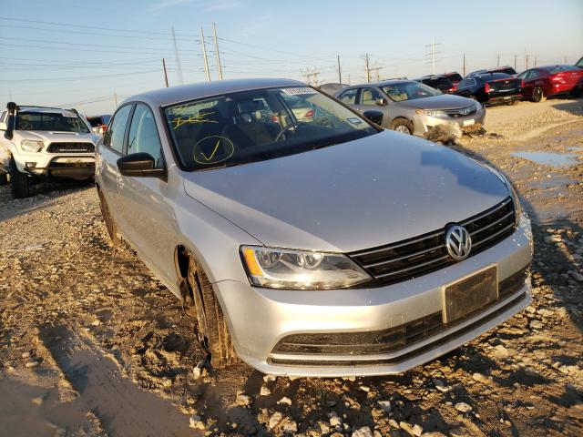 Volkswagen Jetta base (2015)