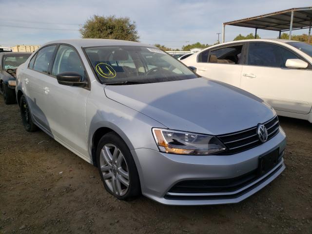 Volkswagen Jetta base (2015)
