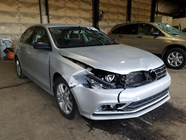 Volkswagen Jetta base (2015)