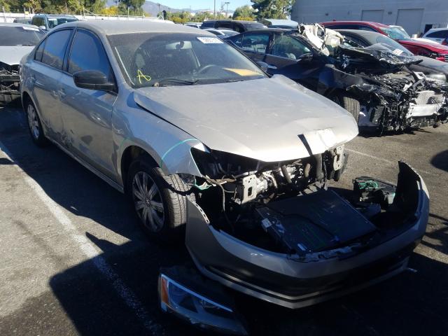 Volkswagen Jetta base (2015)