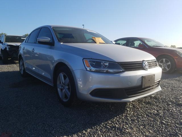 Volkswagen Jetta tdi (2012)