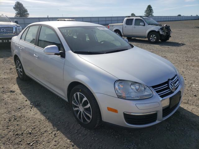 Volkswagen Jetta s (2010)