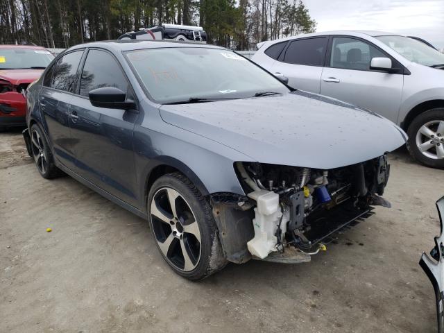 Volkswagen Jetta base (2015)