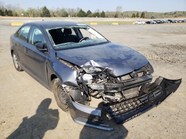 Volkswagen Jetta base (2015)