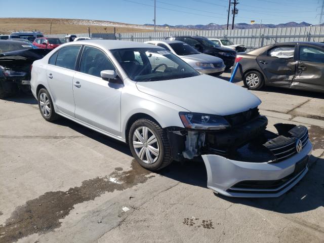 Volkswagen Jetta s (2017)