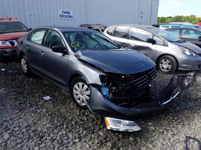 Volkswagen Jetta base (2015)