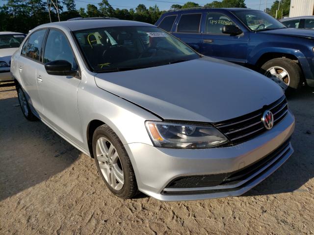 Volkswagen Jetta base (2015)