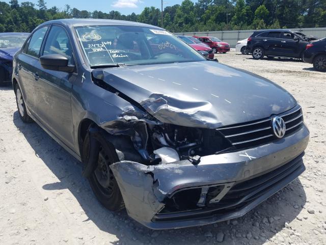 Volkswagen Jetta base (2015)