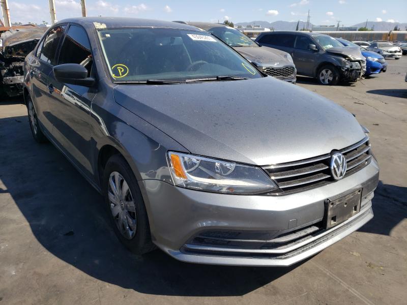 Volkswagen Jetta base (2015)