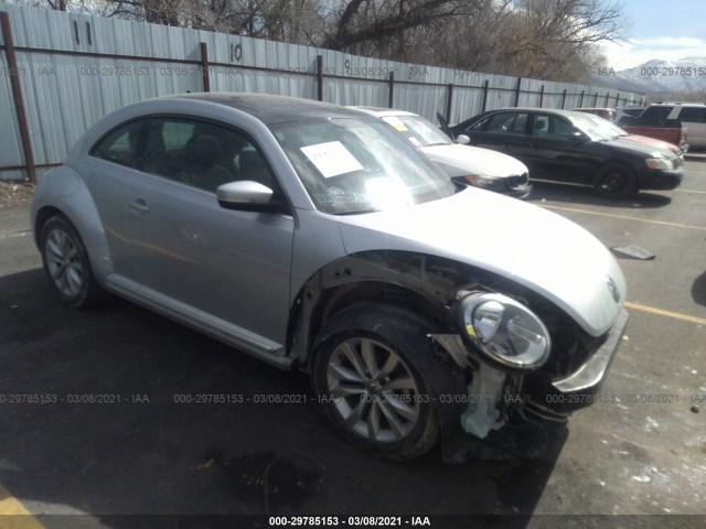 Volkswagen Beetle coupe (2015)